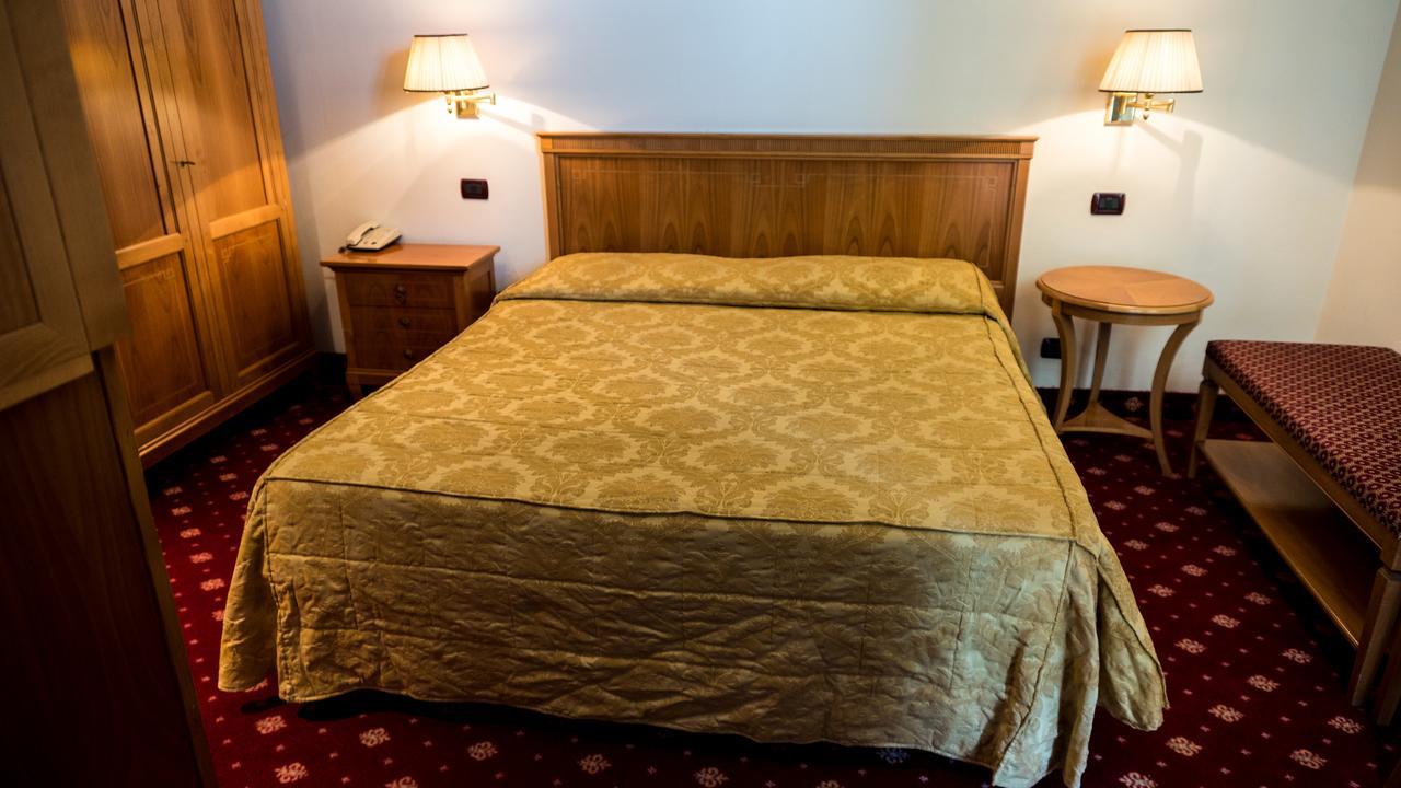 מונטה סן סאבינו Albergo Ristorante Da Domenico מראה חיצוני תמונה